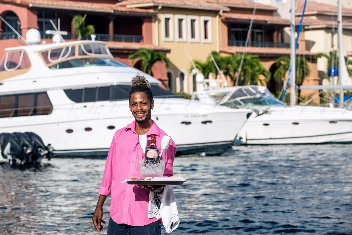 Champagne on ice served dockside at the marina for brunch